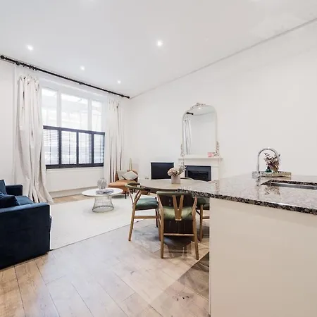 Elegant 1 Bedroom Flat In The Heart Of Kensington